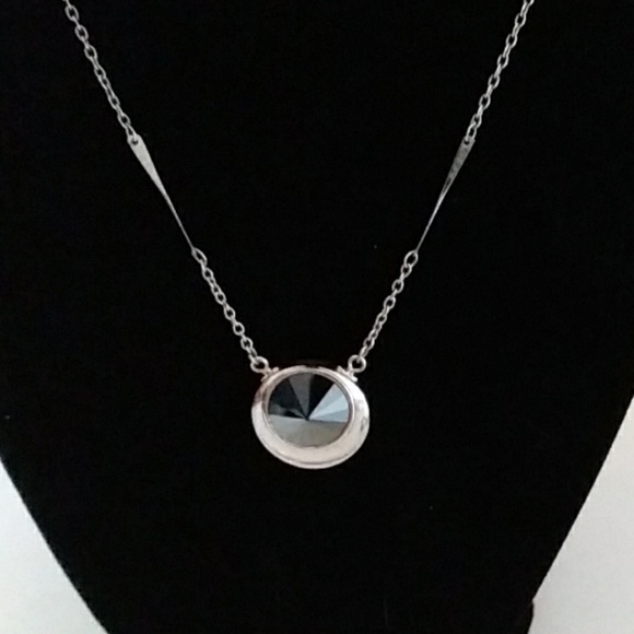 Vintage Sarah Coventry Silvertone Choker Pendant - Picture 2 of 6